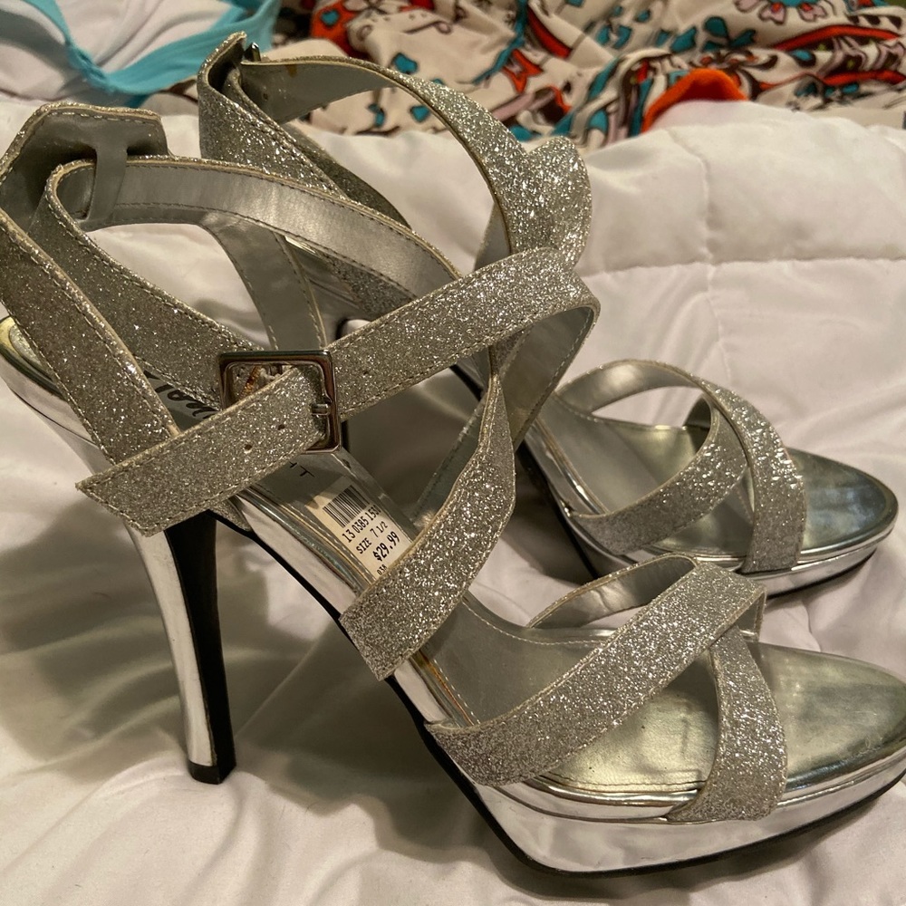 Homecoming heels